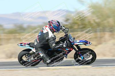 media/Dec-04-2025-Racers Edge (Thu) [[5ebc9f124d]]/3-B Group/5-Session 2 Turn 2 inside Speed Pans/